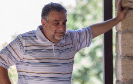 Я плохо себя чувствую, что я здесь – в Армении, а он – в бакинской тюрьме. «Грапарак»