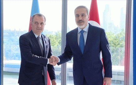 Байрамов и Фидан обсудили перспективы мира между Азербайджаном и Арменией