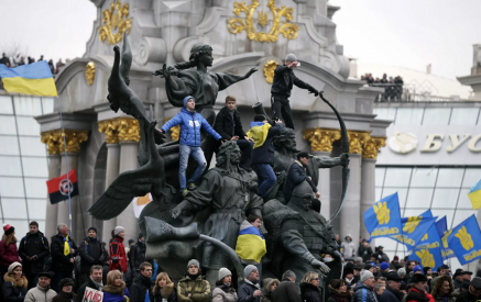 «Украина как никогда близка к осуществлению своей мечты», – Урсула фон дер Ляйен о 10-й годовщине Евромайдана. EU Neighbours
