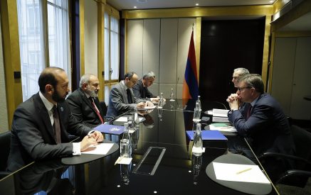 Пашинян на встрече с О’Брайеном коснулся проекта правительства Армении “Перекресток мира” и добавил, что разблокирование региональных транспортных инфраструктур должно происходить на основе принципов суверенитета, юрисдикции, взаимности и равенства