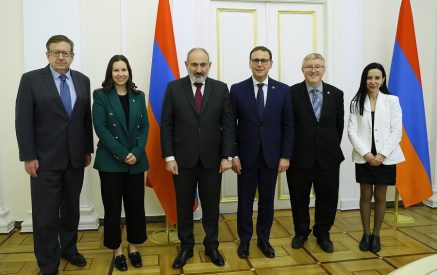 Никол Пашинян подчеркнул важность решения канадской стороны присоединиться к гражданской миссии Европейского союза в Армении
