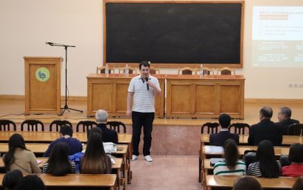 Генеральный директор Вива-МТС Армен Аветисян выступил с лекцией в ЕГУ