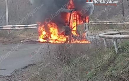 18 пассажиров и водитель выбрались из горящей «Газели», которая полностью превратилась в пепел. shamshyan.com