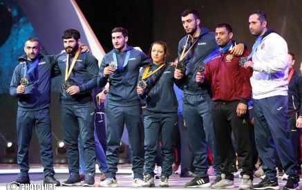 На Чемпионате мира по самбо сборные Армении завоевали в общей сложности 10 медалей