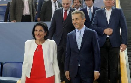 «У нас нет другого олигарха, кроме Иванишвили» — президент Грузии открыто выступила против Бидзины Иванишвили. JAMnews
