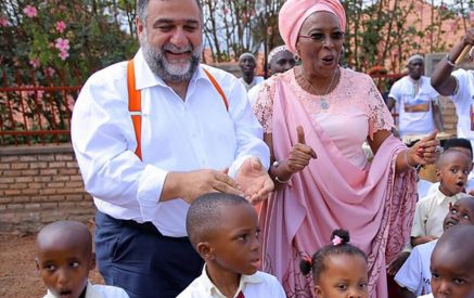 Более 150 международных гуманитарных деятелей, политиков и бизнесменов требуют освободить армянских заключённых