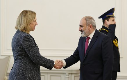 Никол Пашинян принял посла США в Армении