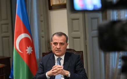Джейхун Байрамов назвал неприемлемым для Баку предложение Еревана об отводе войск с армяно-азербайджанской границы