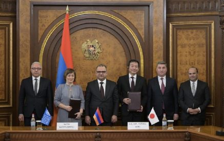 Подписано соглашение о реализации офисом ПРООН финансируемой правительством Японии программы по поддержке вынужденных переселенцев из Нагорного Карабаха и принимающих их общин