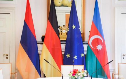 Министры и их делегации обсудили позиции по положениям проекта двустороннего соглашения «Об установлении мира и межгосударственных отношений между Арменией и Азербайджаном»