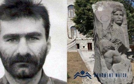 Азербайджанцы уничтожили памятник Ашоту Гуляну
