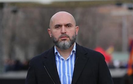 Пашинян должен потерпеть поражение в его ментальной войне против армянского народа. Послание Армена Ашотяна из УИУ
