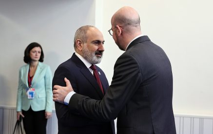 Пашинян и Мишель обсудили вопросы сотрудничества Армения-Европейский союз