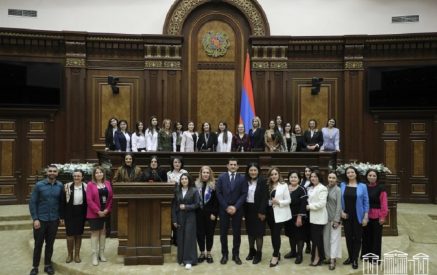 Выпускников программы женского политического лидерства “Катаринэ” приняли в парламенте