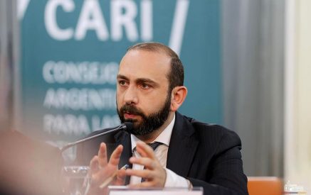 Мирзоян коснулся динамики межгосударственных отношений Армения-Аргентина, повестки политического диалога