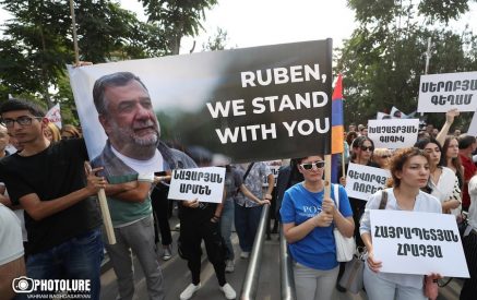 «Деятельность Рубена Варданяна, носившая исключительно законный характер, была воспринята Азербайджаном как антиазербайджанская: это делает его политическим заключенным»