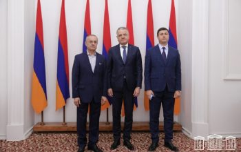 Представители фракций НС “Армения” и “Честь имею” встретились с главой делегации ЕС в РА