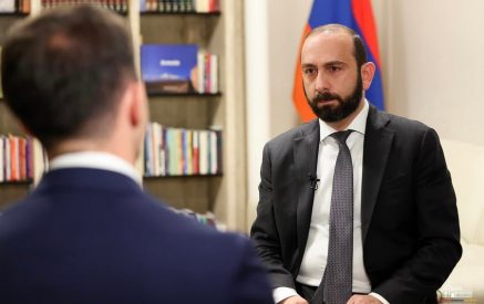 Армения в настоящее время не планирует вступать в НАТО. Арарат Мирзоян