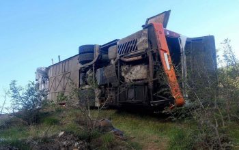 Иранский автобус скатился в ущелье возле сюникского села