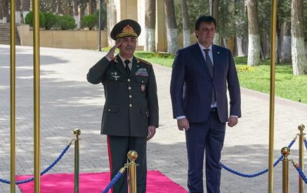 Министр обороны Сербии «поздравил своего азербайджанского коллегу с победой в войне»