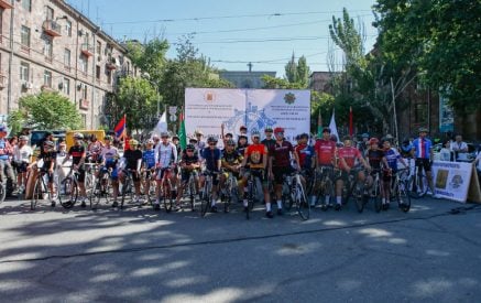 Всемирный день велосипеда в Ереване — этот день отметил и Пашинян