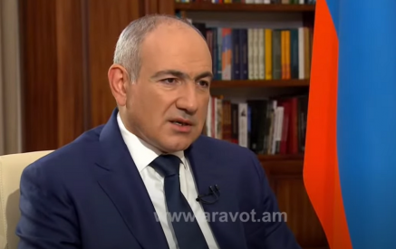 Никол Пашинян подтвердил, что предложение об увольнениях было сделано в воскресенье через SMS