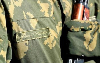 Военнослужащий срочной службы погиб, получив огнестрельное ранение из прикрепленного к нему автомата