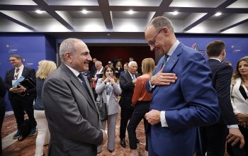 Никол Пашинян провел в Тиране беседы с Эммануэлем Макроном, Фридрихом Мерцем, Киром Стармером, Дональдом Туском, Кристианом Штокером и другими зарубежными партнерами