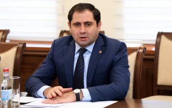 Министр обороны Армении прибыл в Китай