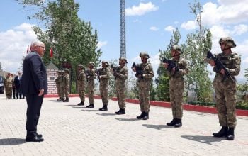Министр обороны и начальник Генерального штаба Турции посетили провинцию Ван и проверили состояние границы с Ираном. Варужан Гегамян