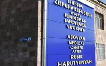 Министр юстиции и глава уголовно-исполнительной службы посетили 8-месячного ребёнка арестованной матери