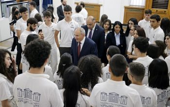 Ваша дальнейшая жизнь напрямую связана с каждой минутой, проведенной в школе: премьер-министр встретился с участниками Летней школы НС