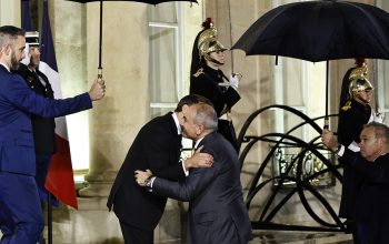 Пашинян принял участие в ужине от имени Эммануэля Макрона