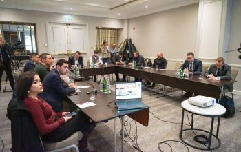 Перед Арменией стоит судьбоносный выбор: либо движение в направлении так называемого «Турана», либо интеграция в международные объединения — ЕАЭС, БРИКС и ШОС. Круглый стол-обсуждение о новом миропорядке и геополитическом выборе Армении