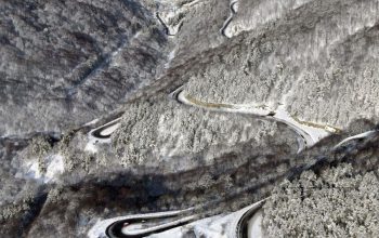 Повороты Дилижана, а также автодороги Дилижан – Ванадзор, Сисиан – Капан и Капан – Ереван закрыты для грузовых автомобилей с прицепами