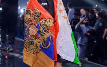 Сулейман Махмадов вышел на ринг в форме армянской армии и с флагом Армении после победы на турнире HYPE Armenia
